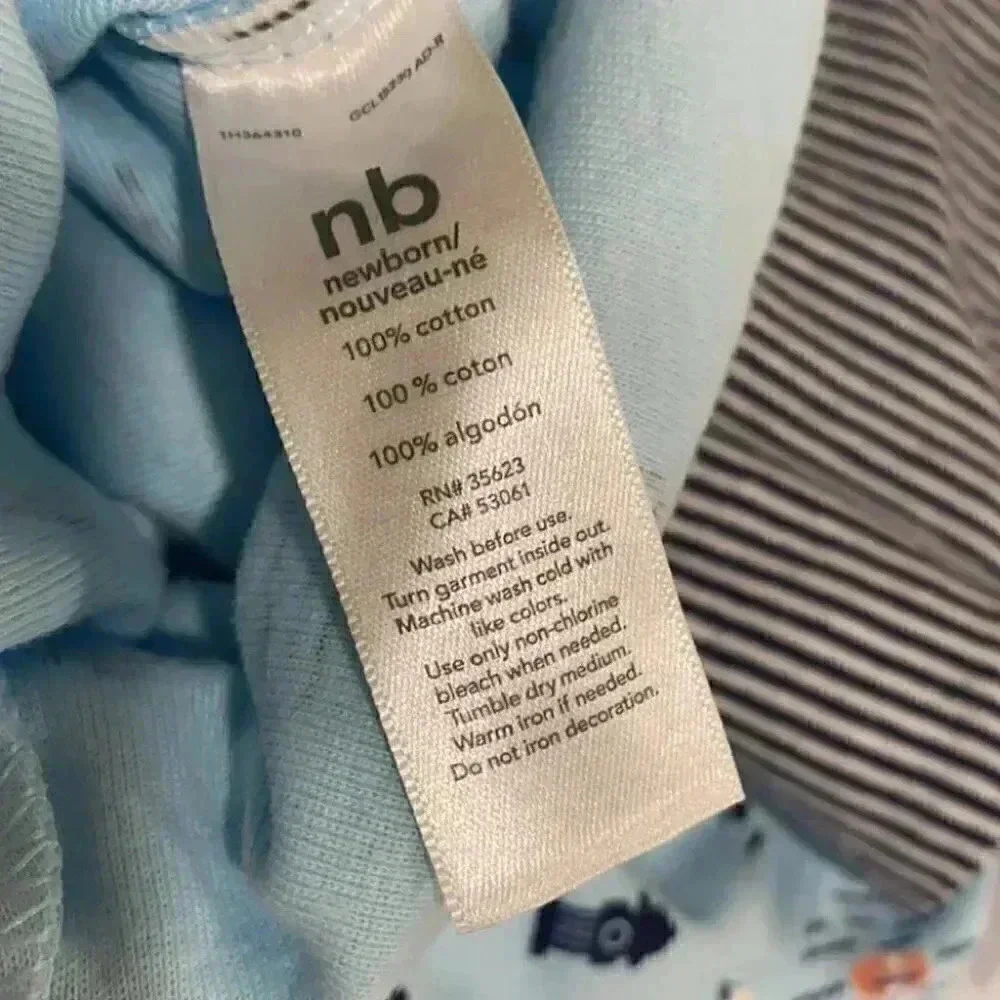 Carter’s Newborn set